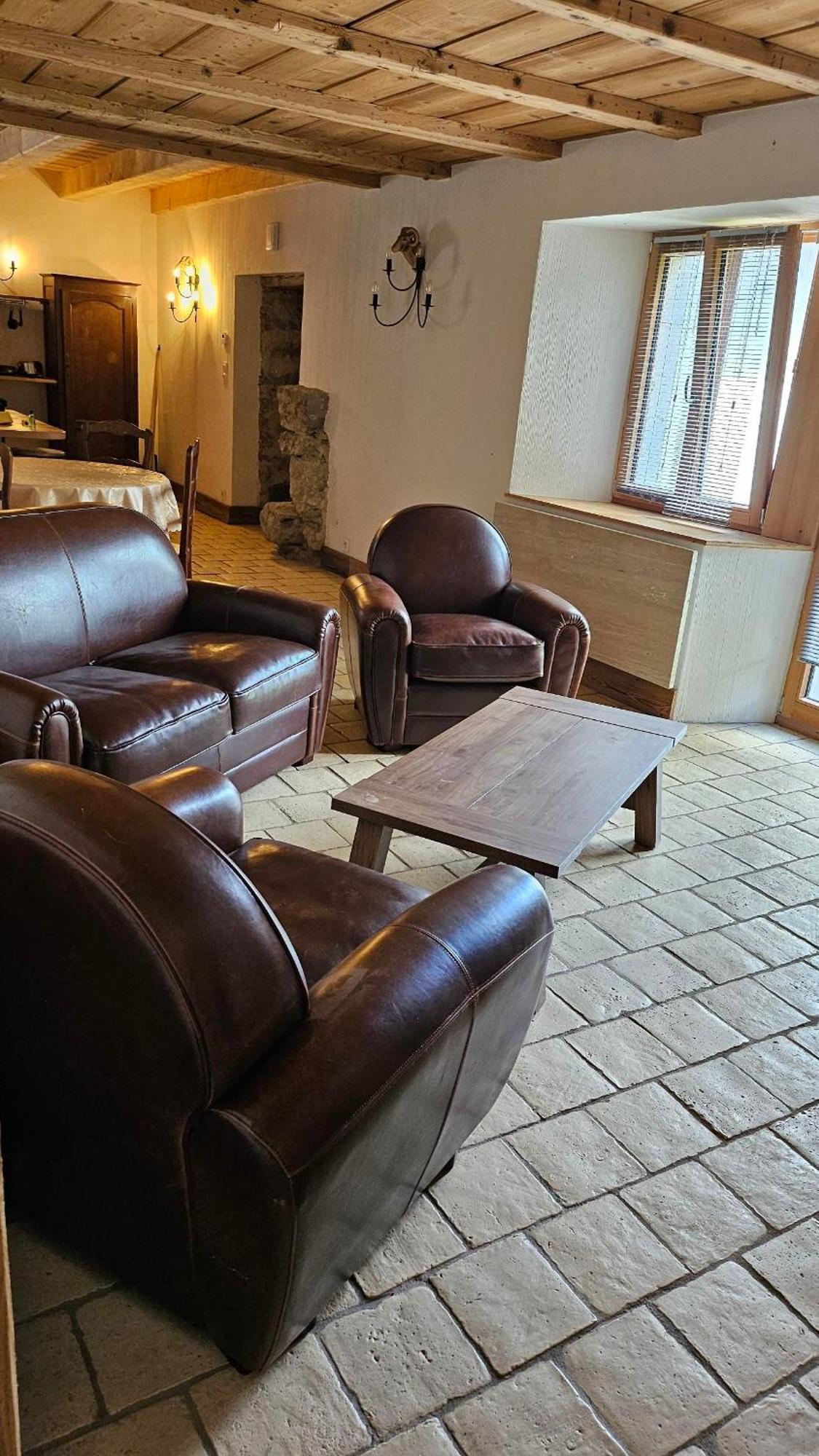 La Petite Marguerite Apartment Les Fourgs ภายนอก รูปภาพ
