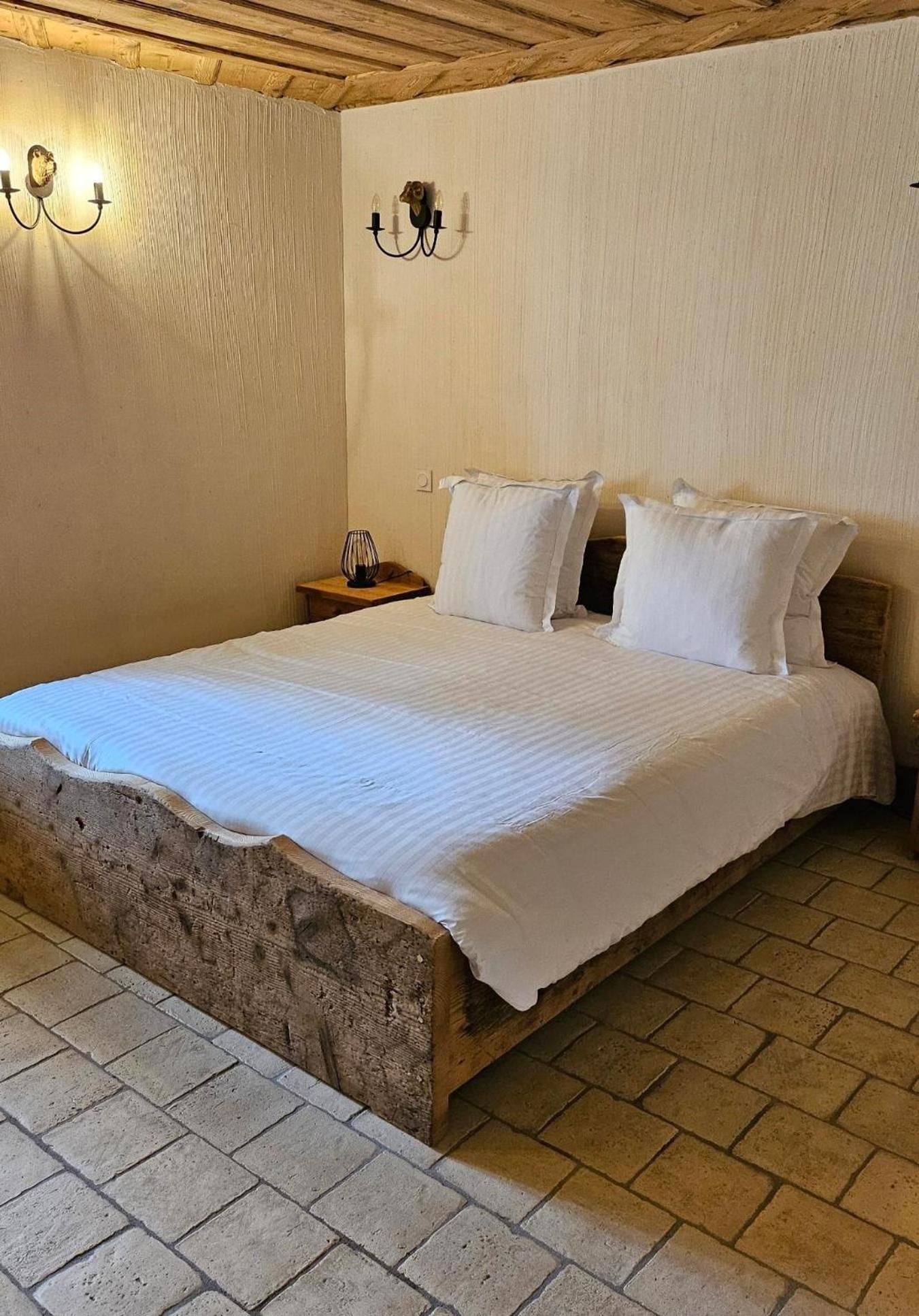 La Petite Marguerite Apartment Les Fourgs ภายนอก รูปภาพ